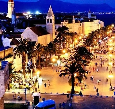 Apartment Albina Trogir